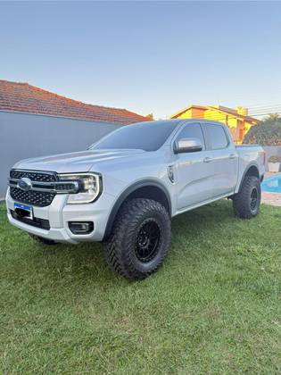 FORD RANGER 3.0 V6 TURBO DIESEL CD XLT 4X4 AUTOMÁTICO FORD RANGER 3.0 V6 TURBO DIESEL CD XLT 4X4 AUTOMÁTICO